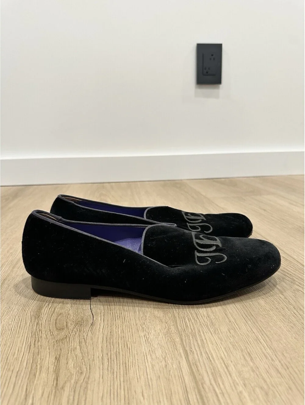 Smythe & Digby Black Velvet Slip-On Loafers Size 12
